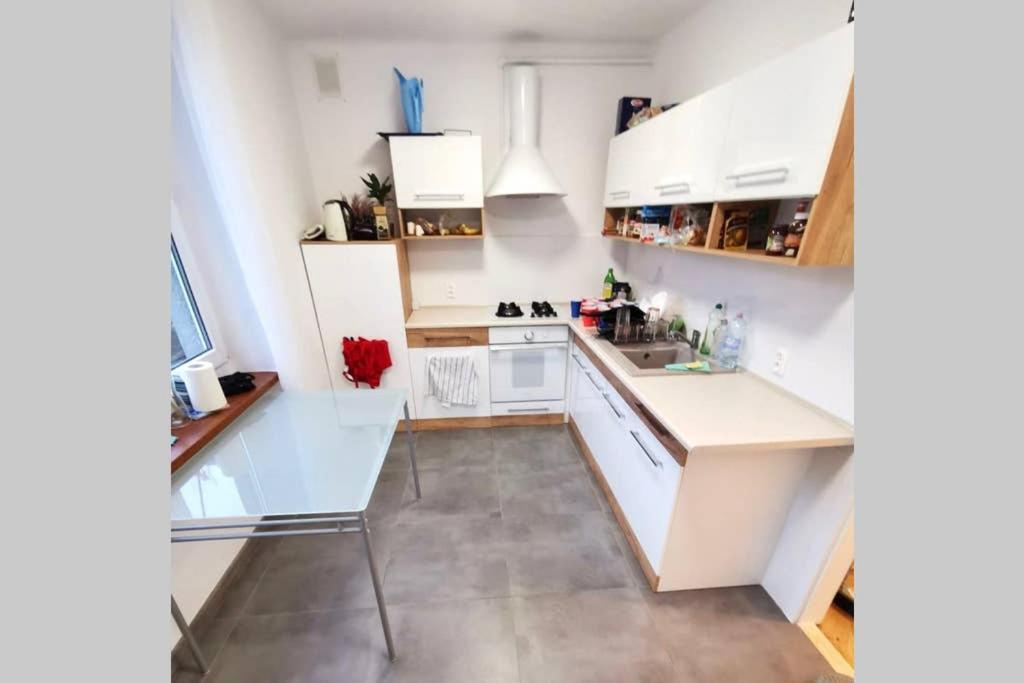 Sunshine Parkside Hideaway - 3 Bedroom - By Upstairs 克拉科夫 外观 照片